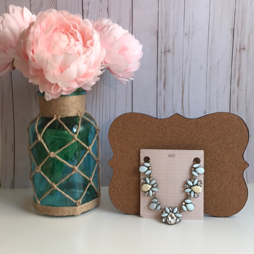 Vivi Necklace